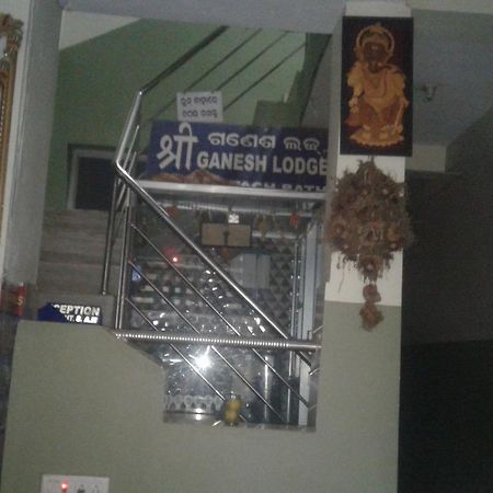 Ganesh Lodge Пури Екстериор снимка